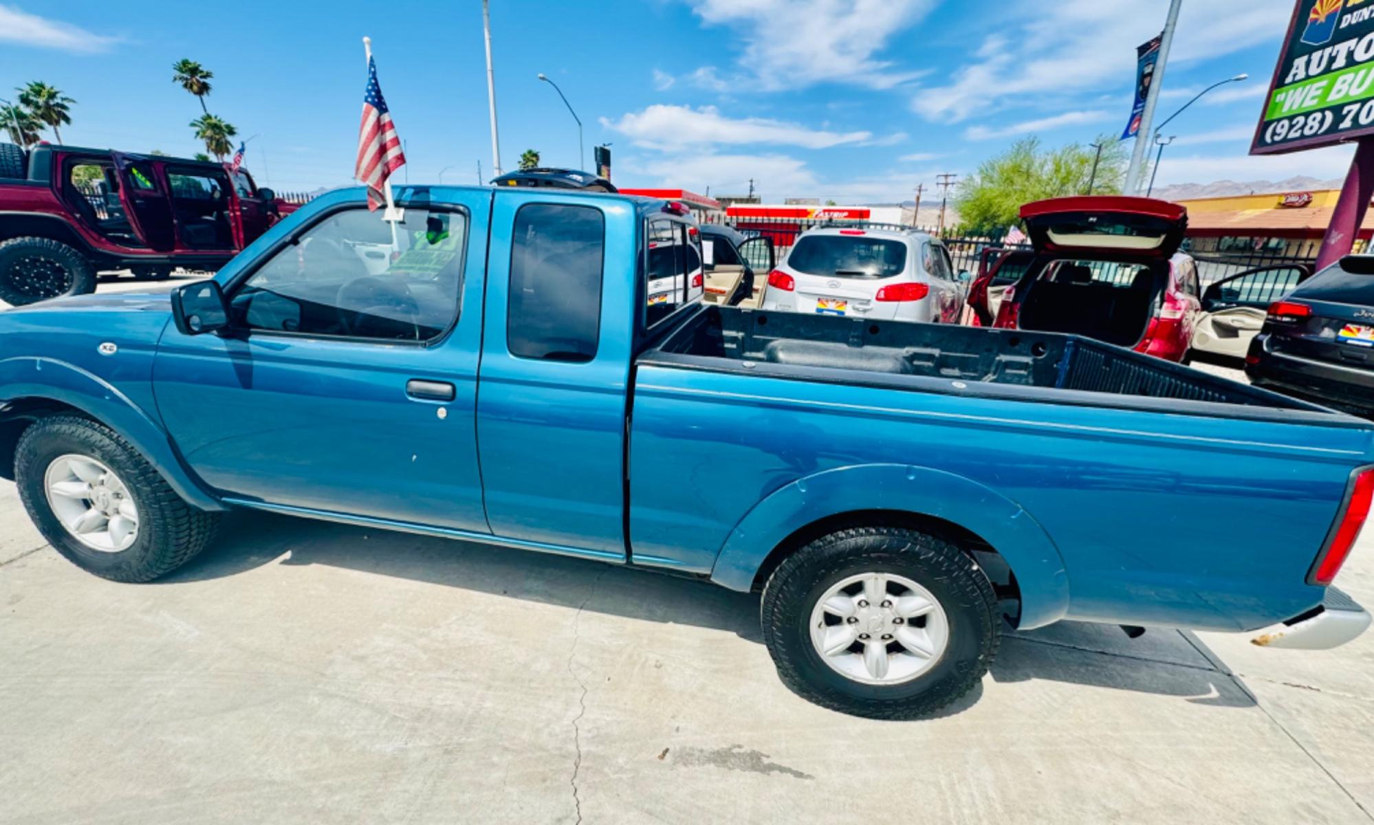 2001 Blue Nissan Frontier (1N6DD26S41C) , located at 2190 Hwy 95, Bullhead City, AZ, 86442, (928) 704-0060, 0.000000, 0.000000 - 2001 Nissan frontier xe king cab. 4 cylinder. 142k miles. Manual . Ice cold ac. Lots of extras done to truck . New tires new radiator. Fully serviced. New clutch, new brakes, pads. Runs and drives great. Financing available. In house financing .buy here pay here - Photo #3